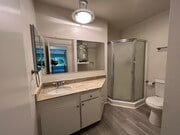 Photo - LOCATION! Move-in ready 2+2 w/parking, pool + balcony!