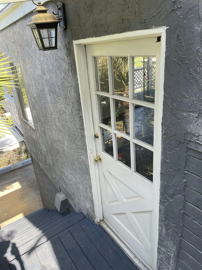 Photo - 4521 Westview Dr House