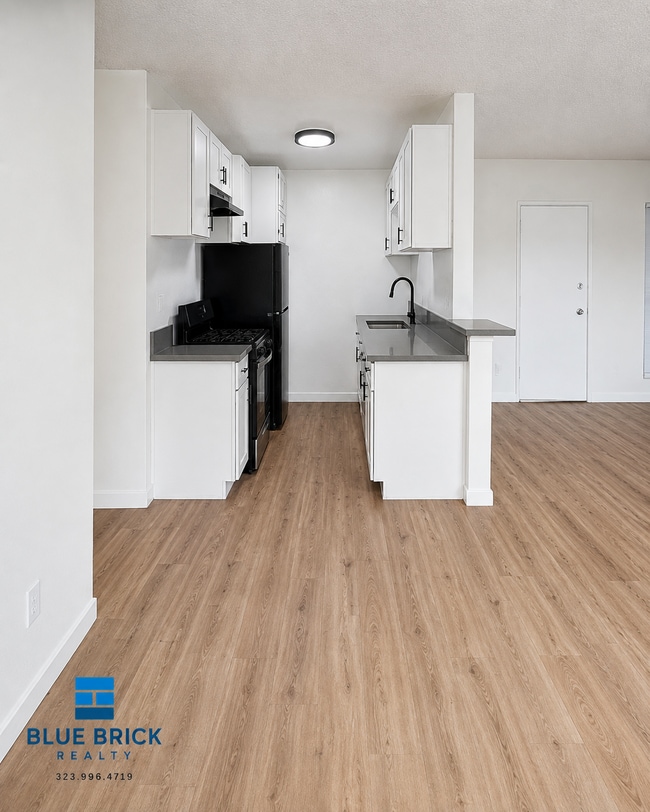 Photo - 13238 Vanowen St Unit 8