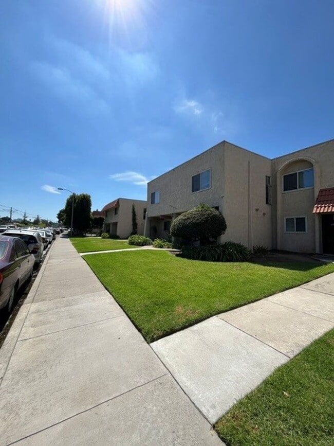 Building Photo - 6831 Alvarado Rd Unit 6