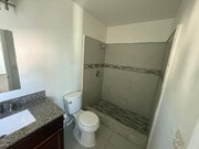 Photo - 630 W 16th St Apartments Unit 4