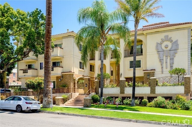 Building Photo - 540 E Angeleno Ave Unit 203 Rental