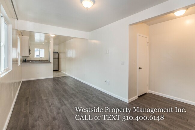 Photo - 1270 W 39th St