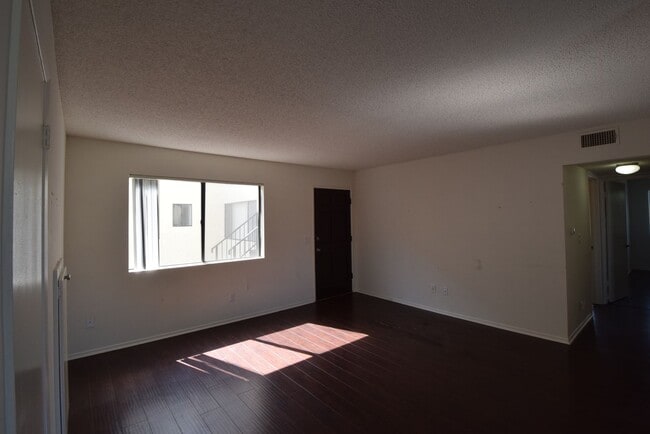 Photo - 12338 Oxnard St Unit 101