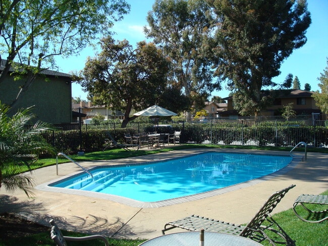 Photo - 321 Rancho Dr Unit 14