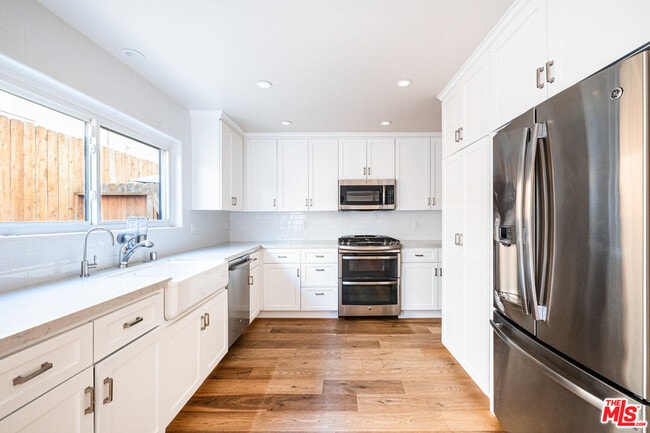 Photo - 1011 5th St Unit 4