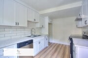 Photo - Fully Upgraded Spacious 2-Bedroom Unit in Prime Arcadia Location Unit B