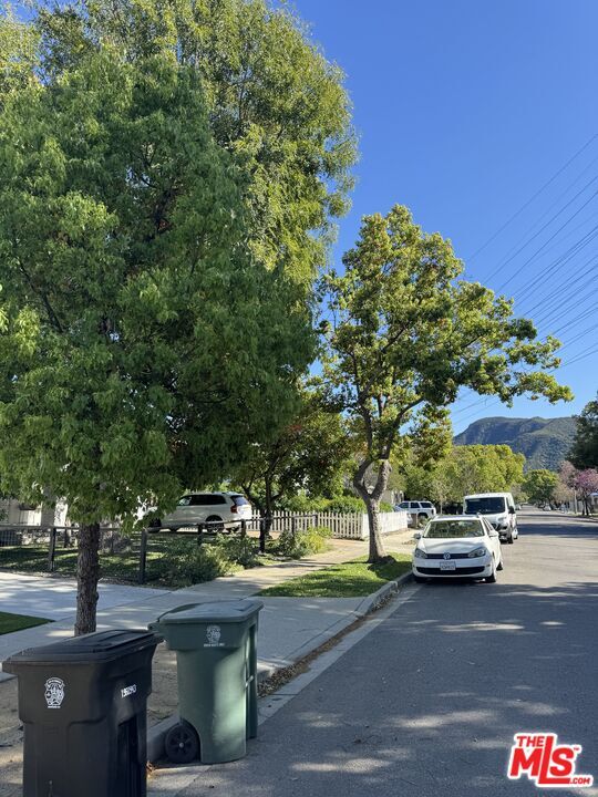 Photo - 446 N California St