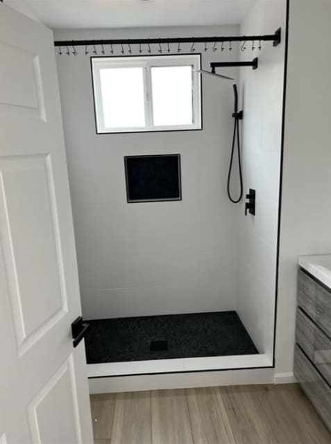 Photo - 3837 W 110th St