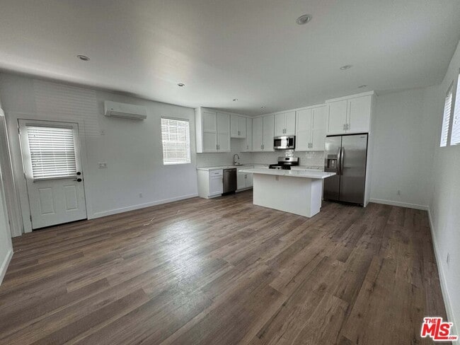 Photo - 2134 Magnolia Ave Unit 1