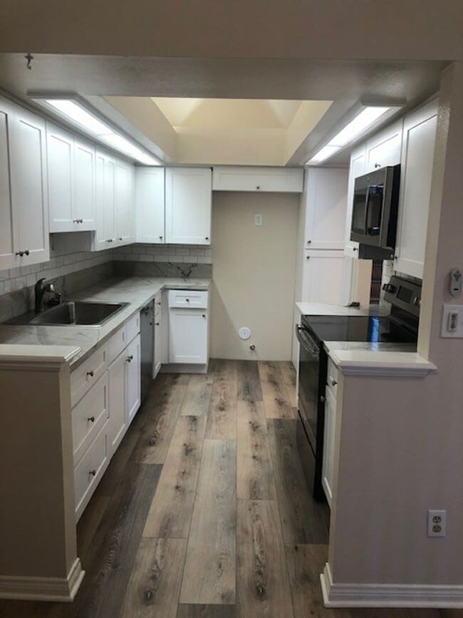 Remodeled 2-Bed, 2-Bath Condo with Garage ... - Remodeled 2-Bed, 2-Bath Condo with Garage ...