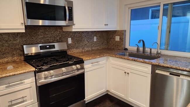 Photo - 17986 Cashew St