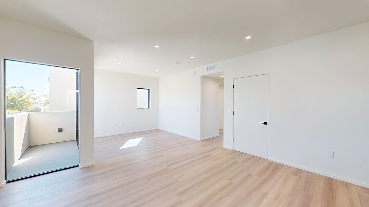 3D Tour - 1853 12th St Unit D
