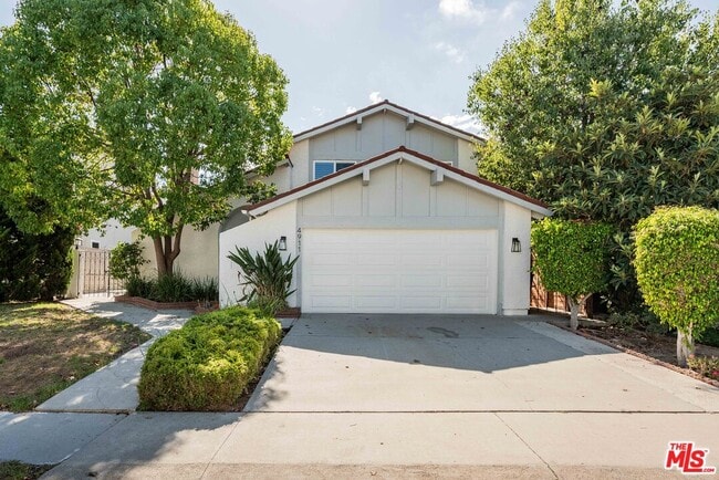 Photo - 4911 Patrae St