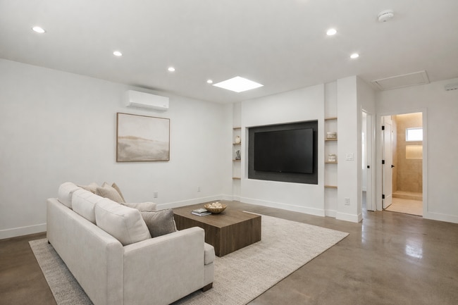 Living room - 7314 Fallbrook Ave