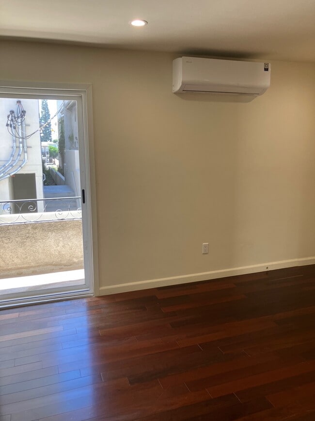 Photo - 11550 Nebraska Ave Unit One Bedroom