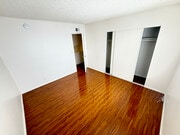 Photo - 14942 Burbank Blvd Apartment