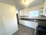Photo - 1702 W 60th St Townhome