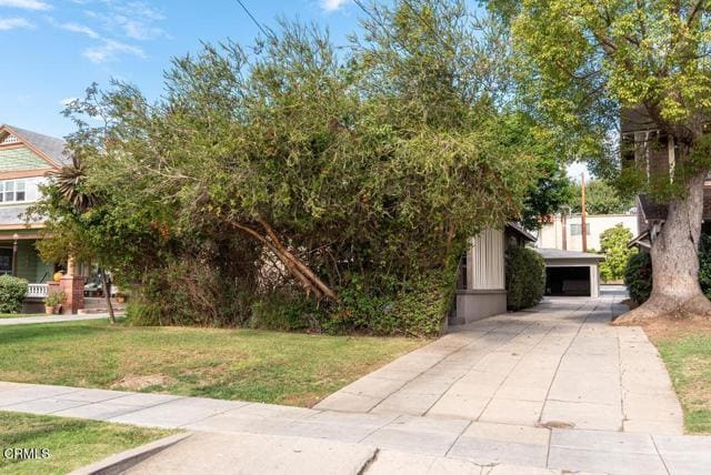 Building Photo - 1208 Lyndon St