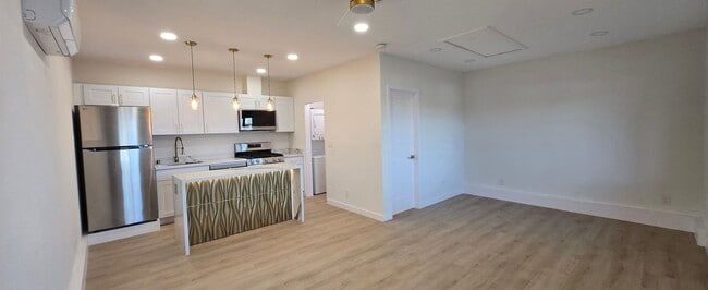 Photo - 621 Starstone Dr