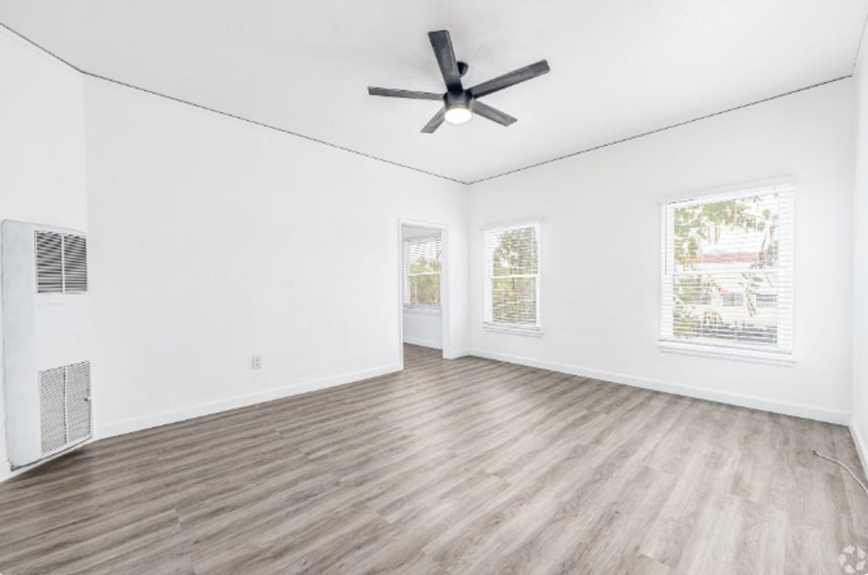 Floor Plan - RENOVATED STUDIO IN THE HEART OF GLENDALE!!
