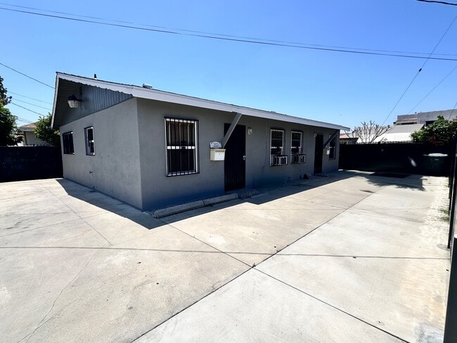 Building Photo - 2521 Peck Rd Unit 2521 Rental