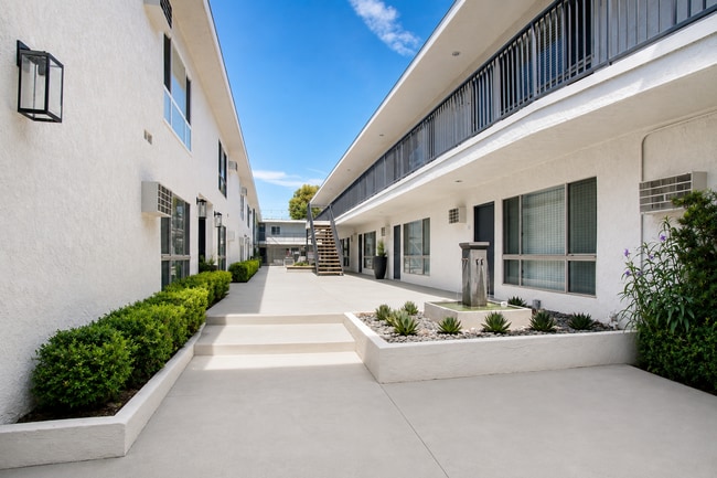 Photo - Terraces at Tarzana