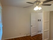 Photo - Ontario, 2008-2012 Unit 2010