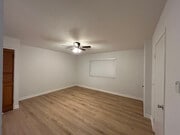 Photo - 10154 McClemont Ave