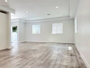 Photo - 829 E 74th St Condo