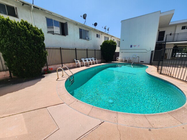 Photo - 1732 N Harvard Blvd Unit 108