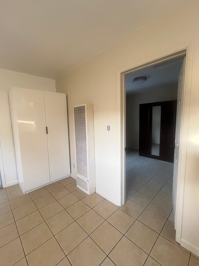 Photo - 4732 Cereza St