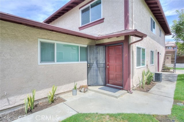 Building Photo - 1085 Sierra Madre Ave Unit 2
