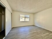 Photo - 2042 E 19th St Unit B