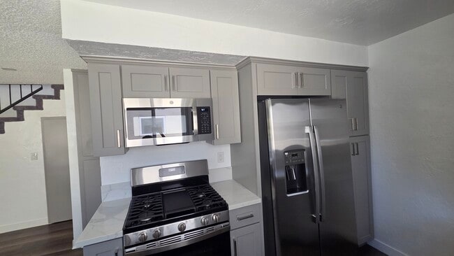 Photo - 25832 Cypress St
