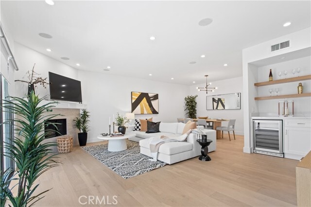 Building Photo - 1409 Havenhurst Dr Rental