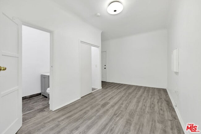 Photo - 225 E Garfield Ave Unit 207