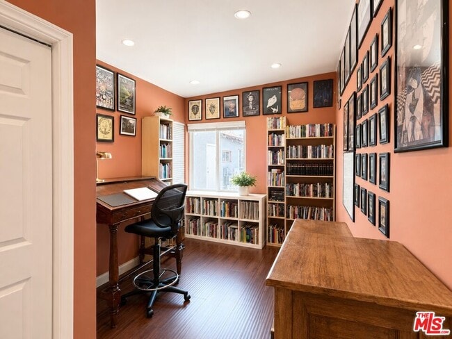 Photo - 6525 Wilkinson Ave