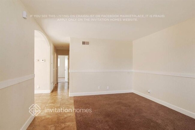 Photo - 960 Twining Ave