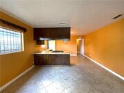 Photo - 10802 Grape St