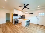 Photo - Welcome to your Contemporary Casita in the... House