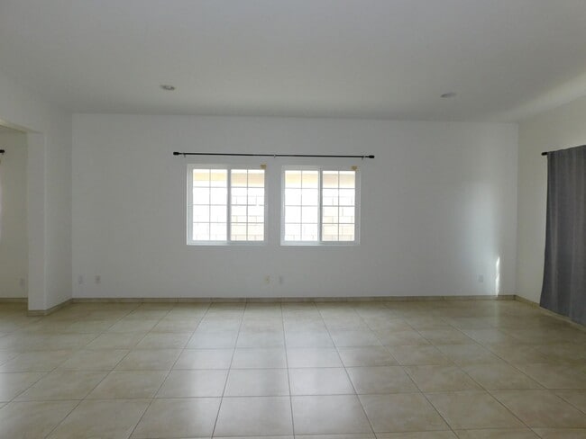 Photo - Beautiful single story 3 bedroom, 2 bathro...