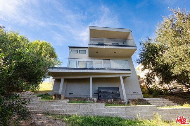 Photo - 26349 Fairside Rd