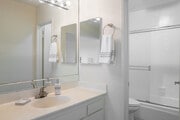 Unit - Olive Tree Apartments