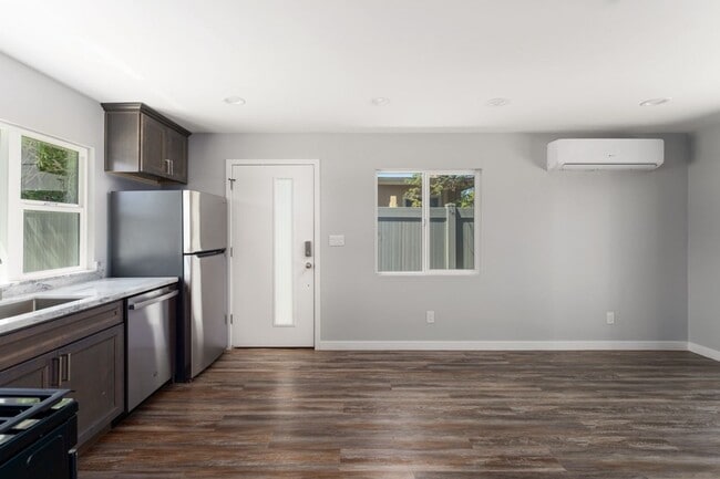 Photo - LEASE SPECIAL - UP TO 4 WEEKS FREE!  Luxurious 1-Bedroom Apartment with Private Yard in the Heart... Unit 5124 Los Robles Dr.
