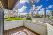Photo - 3906 Voltaire St Townhome