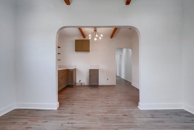 Photo - 2708 Cincinnati St