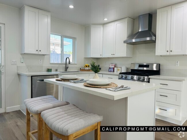Building Photo - 2709 W Avenue 30 Rental