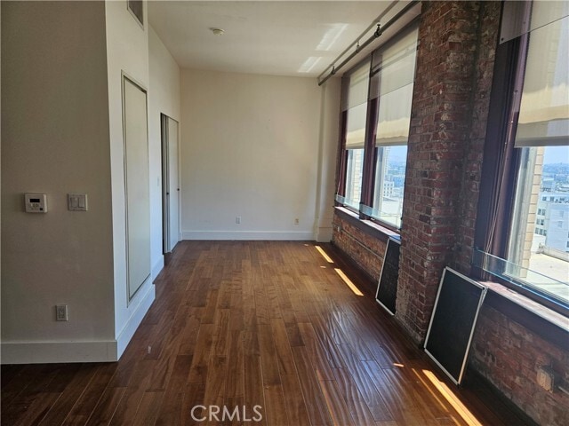 Photo - 460 S Spring St