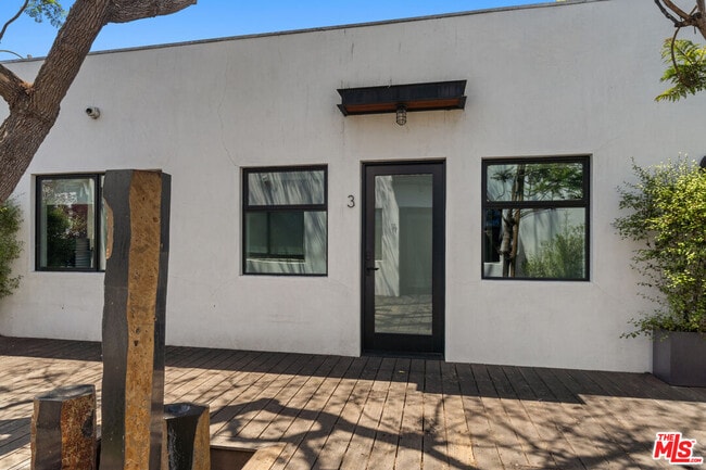 Photo - 1325 Cabrillo Ave Unit 3